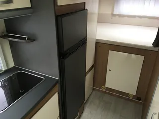 Motorhome with alcove - fridge